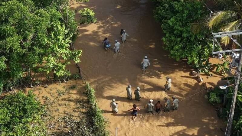 SE INUNDAN CATEMACO E ISLA