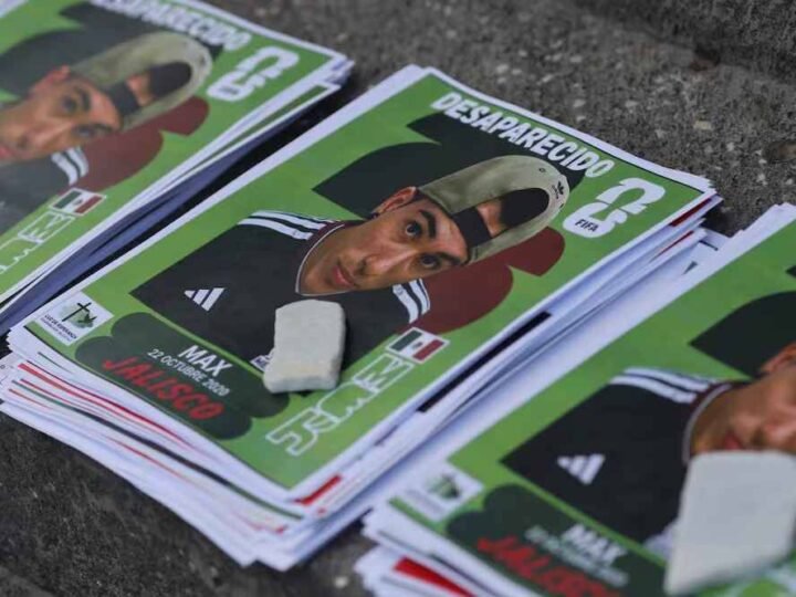 CREAN ÁLBUM DEL MUNDIAL CON ROSTROS DE DESAPARECIDOS