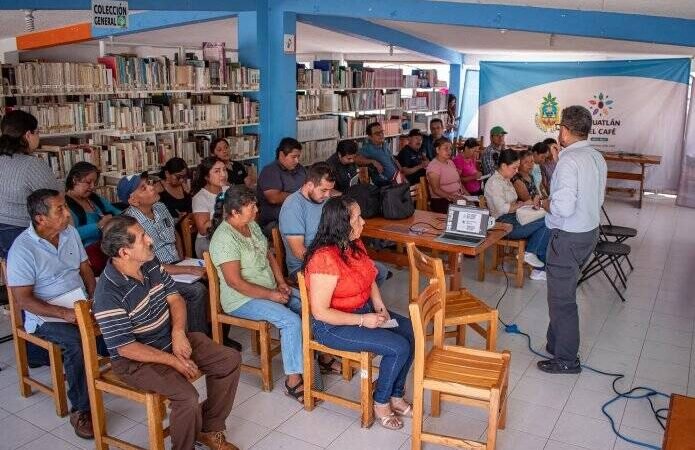 REALIZAN TALLER PARA FORTALECER LA PRODUCCIÓN DE CAFE EN IXHUATLÁN