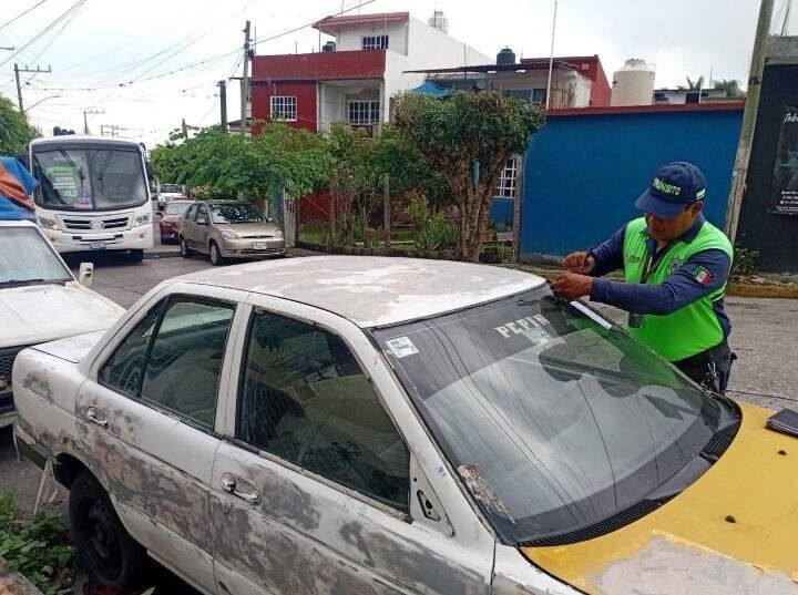 CÓRDOBA CONTINUA CON EL RETIRO DE VEHÍCULOS ABANDONADOS 