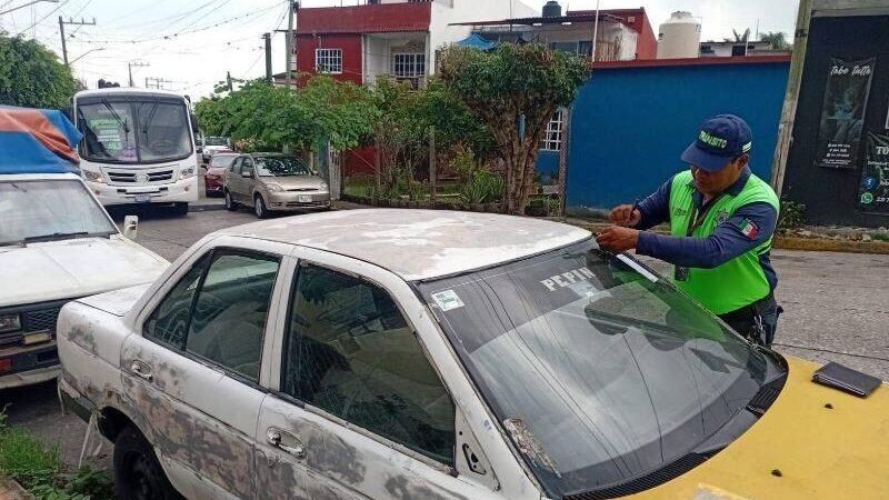 CÓRDOBA CONTINUA CON EL RETIRO DE VEHÍCULOS ABANDONADOS 