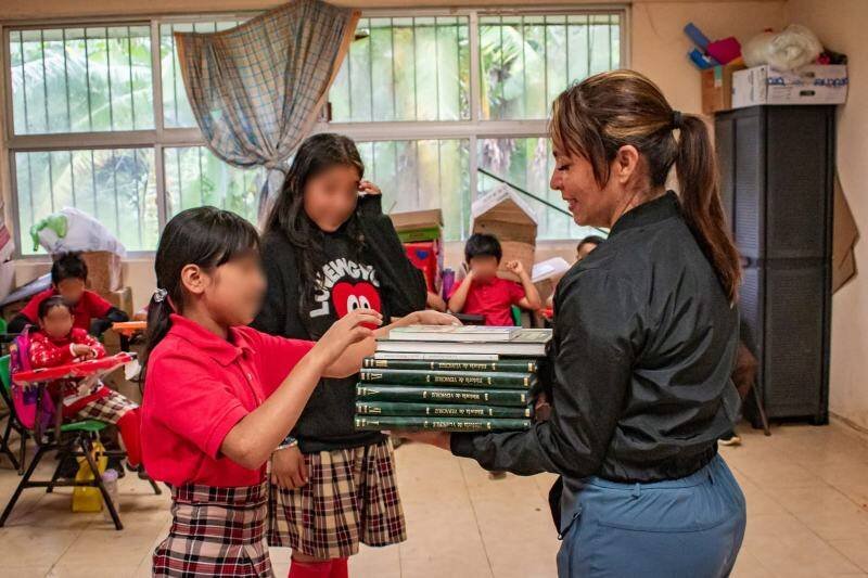LLEVAN SERVICIOS A PLAN DE AYALA EN IXHUATLÁN DEL CAFÉ