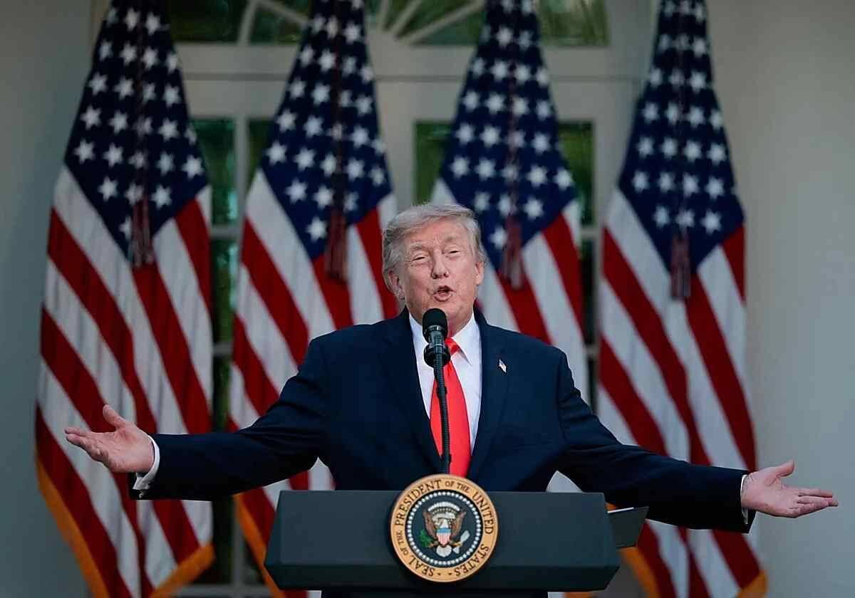 TRUMP AMENAZA CON ARANCEL DE 100% A IMPORTACIONES EUROPEAS SI GRAVAN SERVICIOS DIGITALES