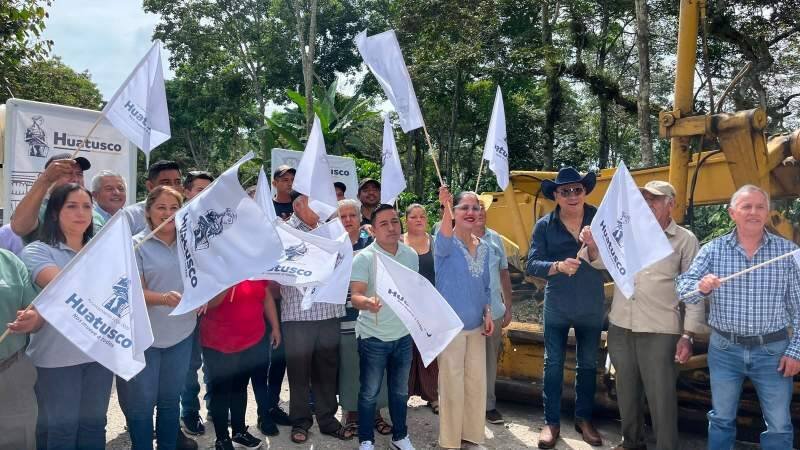 DA URCINO MÉNDEZ BANDERAZO EN EL OCOTE