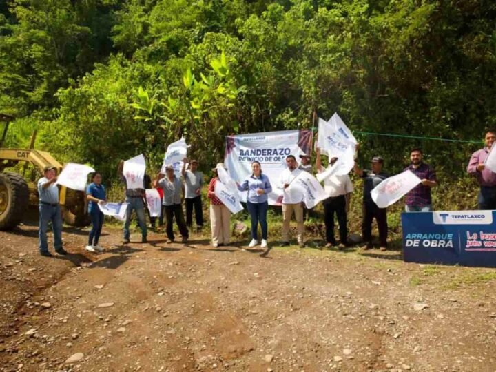 ALCALDESA DE TEPATLAXCO PONE EN MARCHA OBRA EN CAMINO PEDREGAL-CAPULAPA