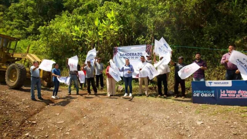 ALCALDESA DE TEPATLAXCO PONE EN MARCHA OBRA EN CAMINO PEDREGAL-CAPULAPA