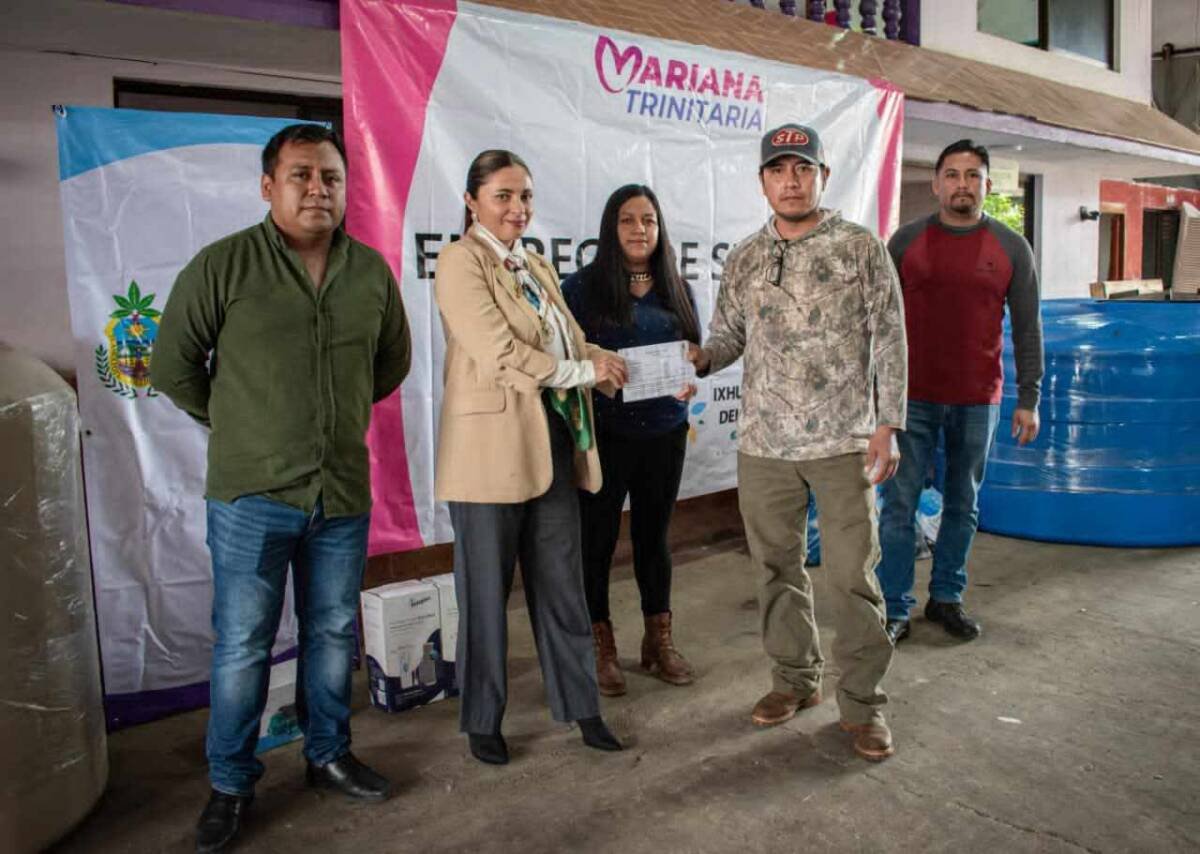 IXHUATLÁN DEL CAFÉ ENTREGA SUBSIDIOS DE “AGUA PARA TODOS”