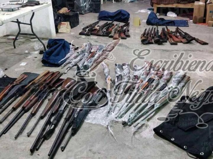 REVIENTAN CASAS DE SEGURIDAD; ASEGURAN ARMAS, DROGA Y VEHÍCULOS