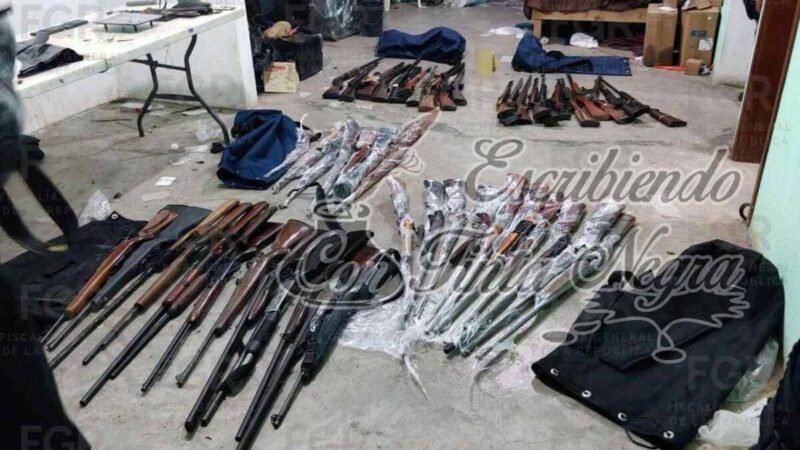 REVIENTAN CASAS DE SEGURIDAD; ASEGURAN ARMAS, DROGA Y VEHÍCULOS