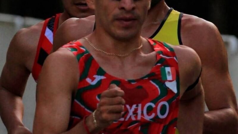 MARCHISTA CORDOBÉS RICARDO ORTIZ SE CUELGA LA PLATA EN MEDELLÍN