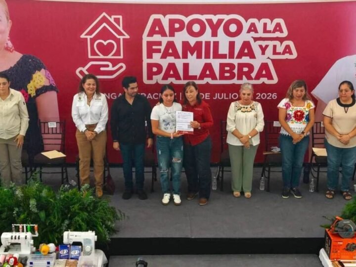 ROCÍO NAHLE ENTREGA 5 MIL APOYOS A FAMILIAS DE LA REGIÓN DE YANGA