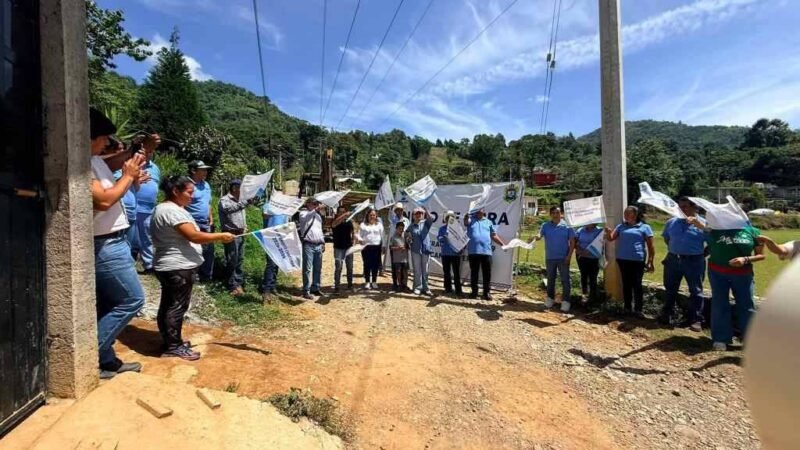 ALCALDESA DE CHOCAMÁN DA BANDERAZO DE OBRA EN TETLA