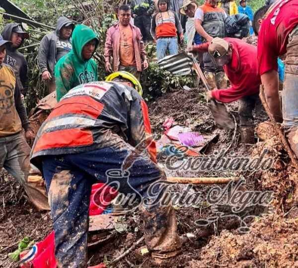 JOVEN MUERE SEPULTADA POR ALUD DE TIERRA