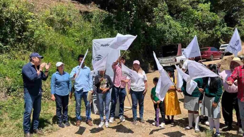 ALCALDE DE HUATUSCO DA BANDERAZO DE OBRA EN TEPAMPA