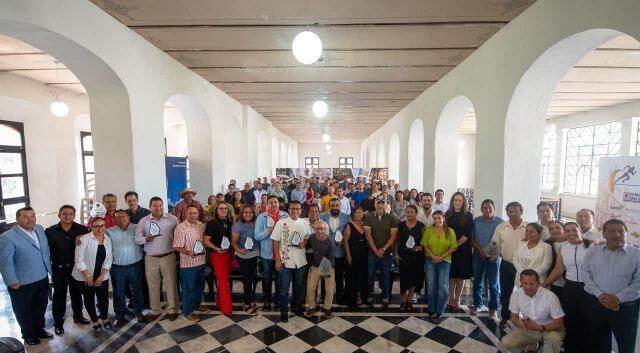 RECONOCEN LABOR DE PROFESORES DE EDUCACIÓN FÍSICA