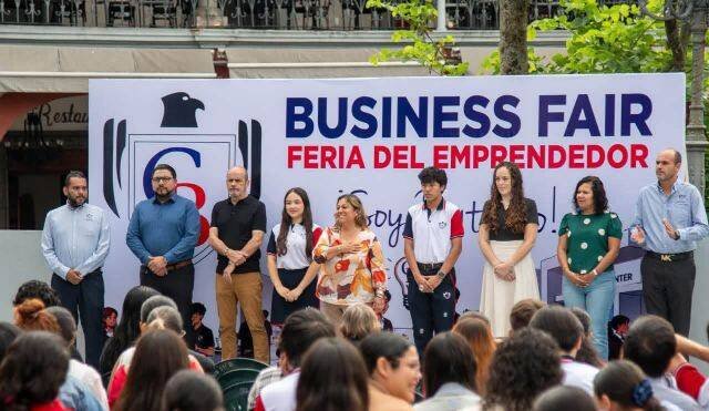 CELEBRAN FERIA DEL EMPRENDEDOR