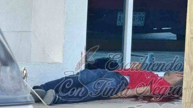 EJECUTAN A HOMBRE AFUERA DE RESTAURANTE