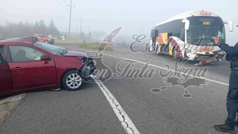 BRUTAL CHOQUE ENTRE AU Y AUTO DEJA TRES MUERTOS