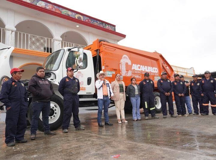 CALCAHUALCO PONE EN FUNCIONAMIENTO CAMIÓN COMPACTADOR DE BASURA