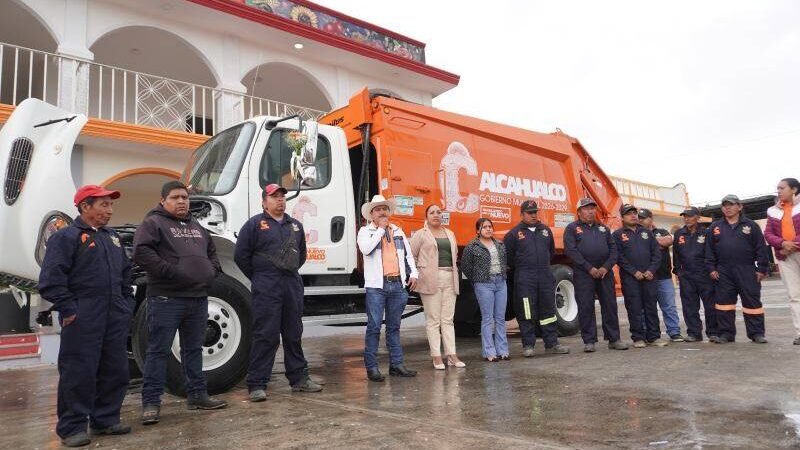 CALCAHUALCO PONE EN FUNCIONAMIENTO CAMIÓN COMPACTADOR DE BASURA