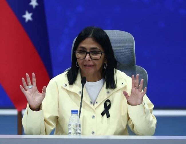 TRUMP PIDE A LA FISCALÍA INMUNIDAD PARA PRESIDENTA DE VENEZUELA