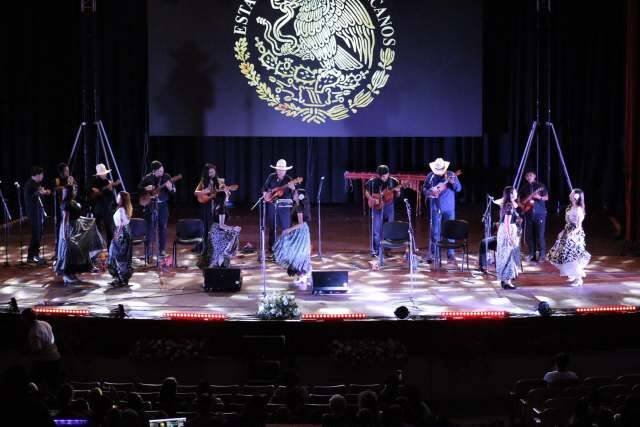 ORIZABA REAFIRMA SU LIDERAZGO COMO SEDE DEL FESTIVAL INTERNACIONAL DEL FOLKLORE