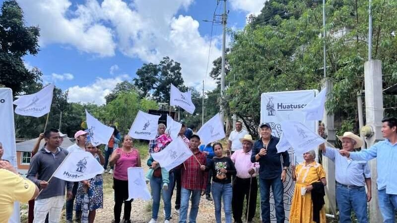 URCINO MÉNDEZ DA BANDERAZO DE OBRA EN TEPAMPA