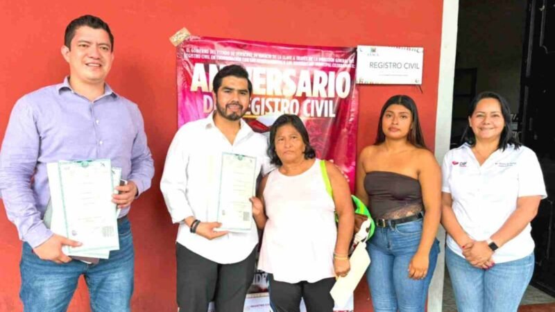 ENTREGA REGISTRO CIVIL DE YANGA ACTAS EXTEMPORÁNEAS A ADULTOS