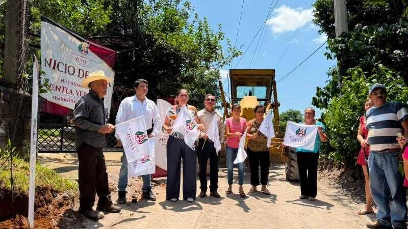 ALCALDESA DE ZENTLA PONE EN MARCHA OBRA EN PUENTECILLA