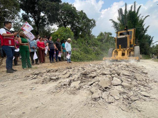 ALCALDE DE TOTUTLA PONE EN MARCHA OBRA EN LOS PINOS