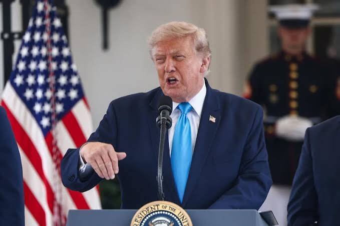 TRUMP ANUNCIA ACUERDO PARA EL DESARME DE HAMAS Y LA SALIDA ISRAELÍ DE LA FRANJA DE GAZA