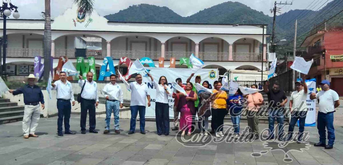 ALCALDESA PONE EN MARCHA OBRA EN PARQUE DE CHOCAMÁN