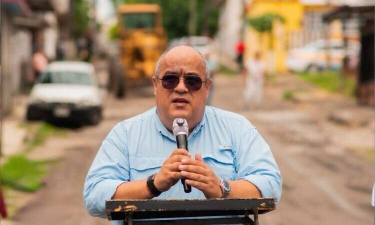 ALCALDE DE FORTÍN PONE EN MARCHA OBRA EN COLONIA SAN MARCIAL