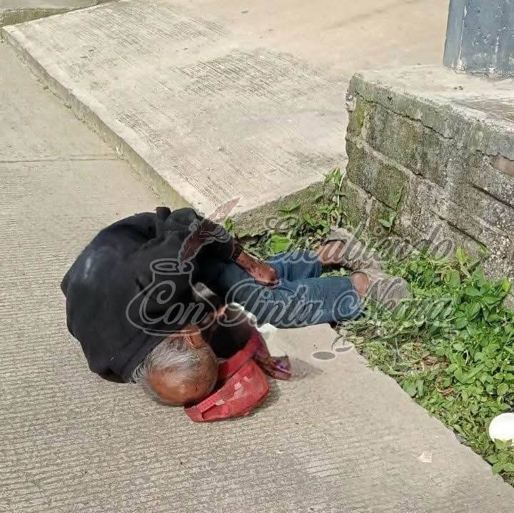 MUERE ADULTO MAYOR EN LA VÍA PÚBLICA