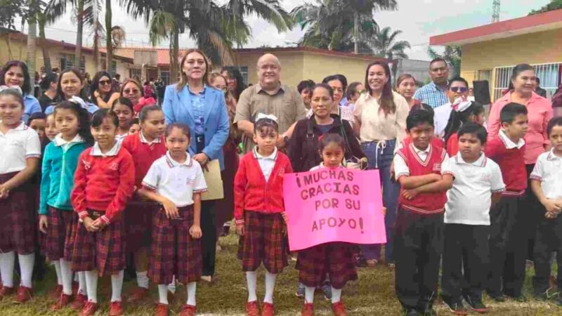 ALFONSO MARÍN PONE EN MARCHA CONSTRUCCIÓN DE CANCHA EN PRIMARIA DE FORTÍN