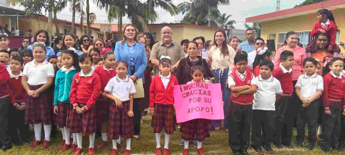 ALFONSO MARÍN PONE EN MARCHA CONSTRUCCIÓN DE CANCHA EN PRIMARIA DE FORTÍN