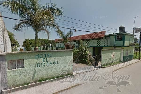 APUÑALAN A MUJER DENTRO DE MOTEL