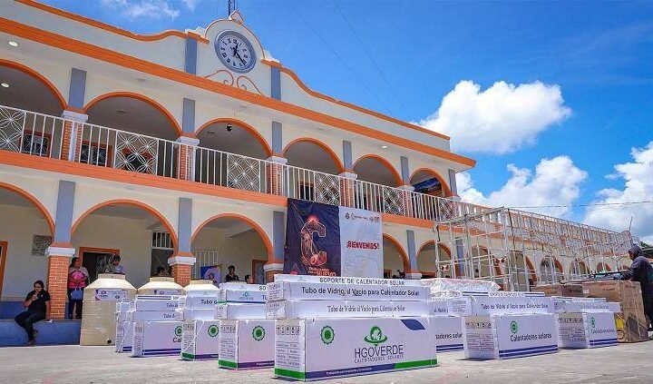 FAMILIAS DE CALCAHUALCO RECIBEN EQUIPOS SUBSIDIADOS