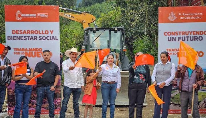 ISRAEL SANDOVAL PONE EN MARCHA OBRA EN TECUANAPA