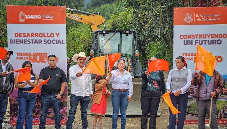 ISRAEL SANDOVAL PONE EN MARCHA OBRA EN TECUANAPA