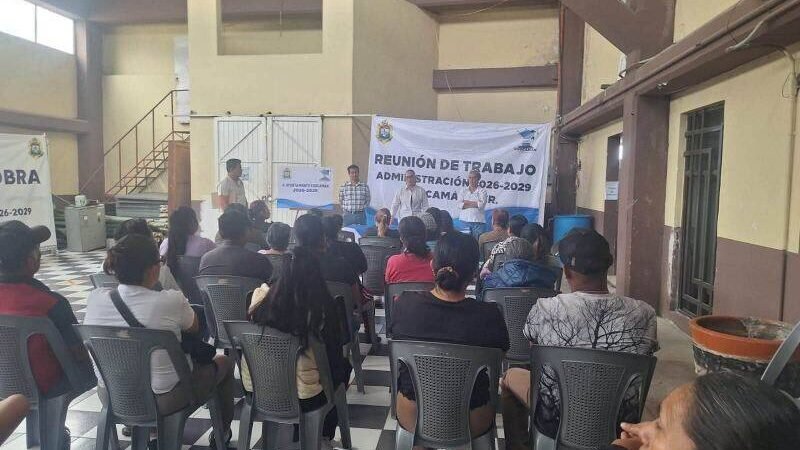SE REUNE ALCALDESA DE CHOCAMÁN CON BENEFICIARIOS DE OBRAS