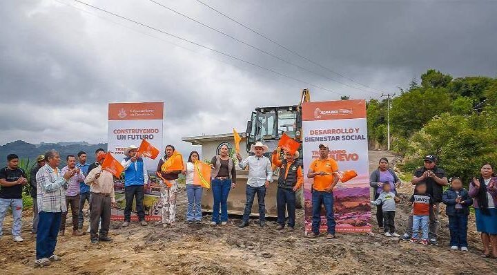 INICIA PAVIMENTACIÓN EN AHUATEPEC