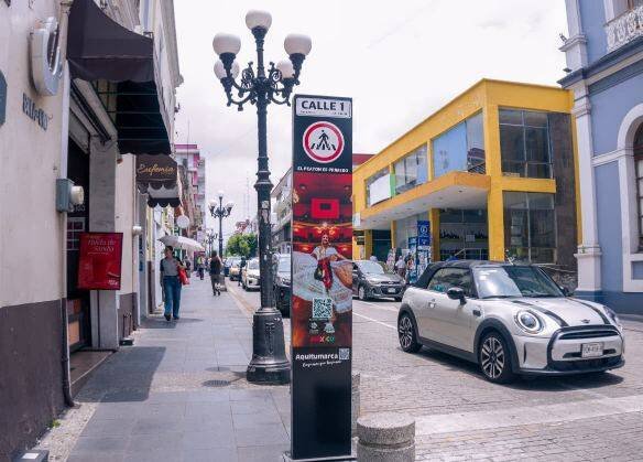 COLOCA AYUNTAMIENTO DE CÓRDOBA NUEVA SEÑALÉTICA INCLUSIVA
