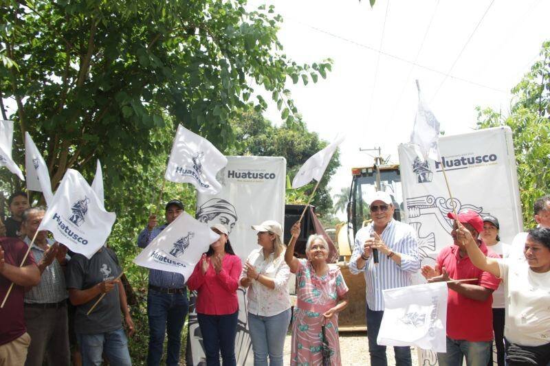 DAN BANDERAZO DE OBRA EN AMATIOPA