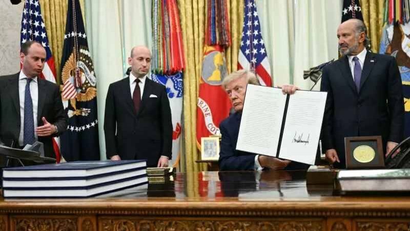 TRUMP FIRMA DECRETO PARA COMBATIR EL “TURISMO” DE CIUDADANÍA POR NACIMIENTO