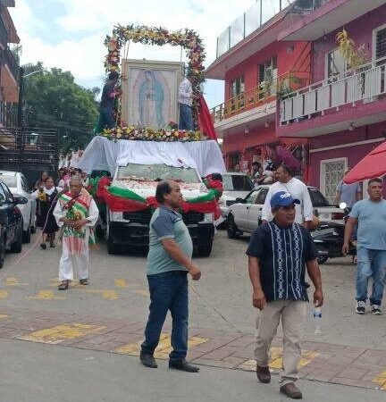 RECIBEN RELIQUIAS DE LA VIRGEN EN TOMATLÁN