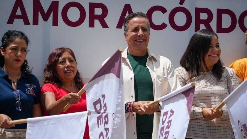 ALCALDE DE CÓRDOBA PONE EN MARCHA OBRA DE PAVIMENTACIÓN EN LA POSTA