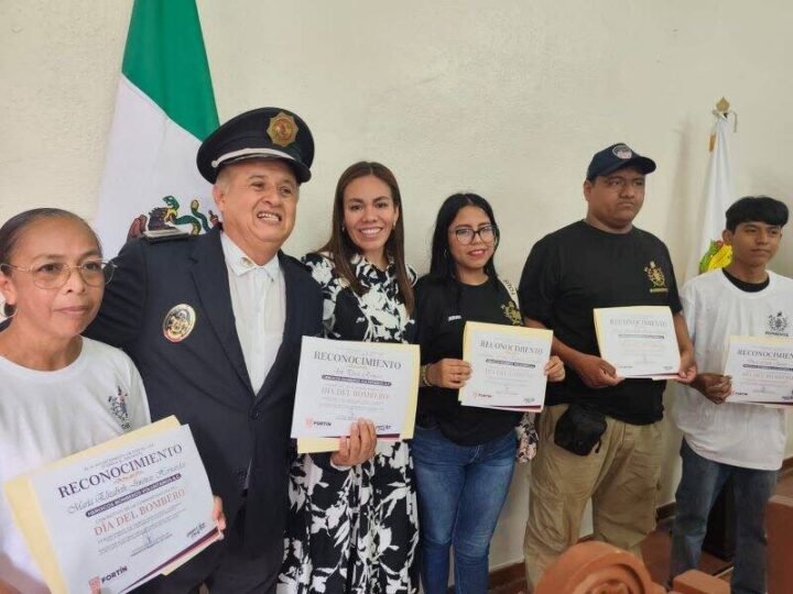 FORTÍN RECONOCE LABOR DE CUERPOS DE BOMBEROS
