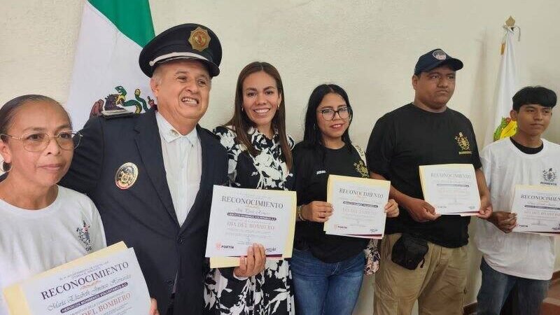 FORTÍN RECONOCE LABOR DE CUERPOS DE BOMBEROS