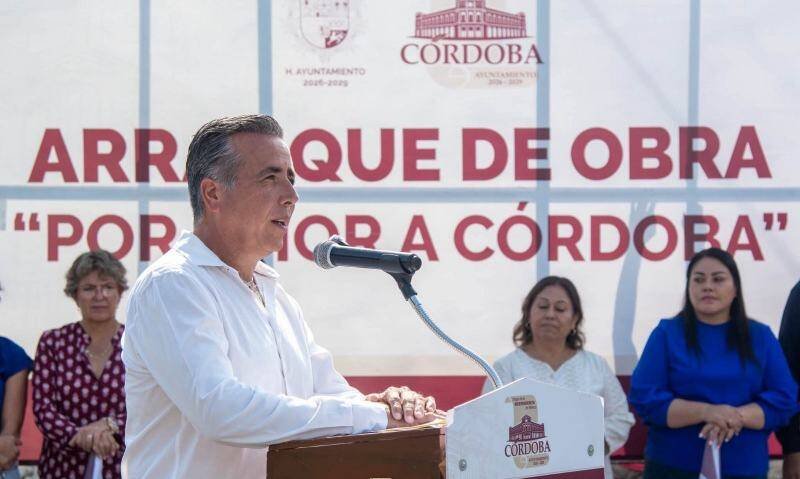 ALCALDE DE CÓRDOBA PONE EN MARCHA MÁS OBRAS